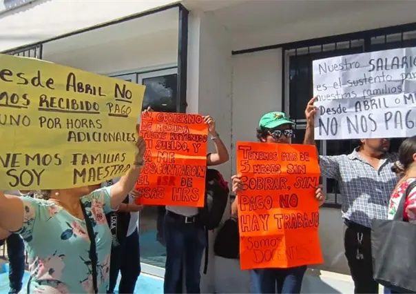 Maestros del SECUNY protestan por falta de pagos desde abril