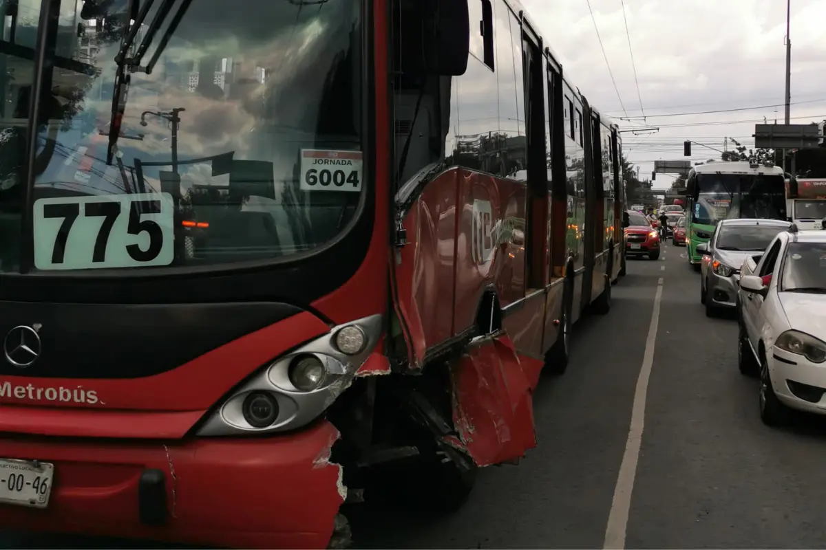 Metrobús en la Gustavo A. Madero. Foto. Luis Antonio Alfaro