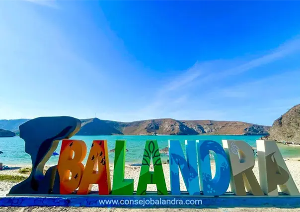 Protegen al icónico hongo de Playa Balandra con nuevas letras turísticas | FOTOS