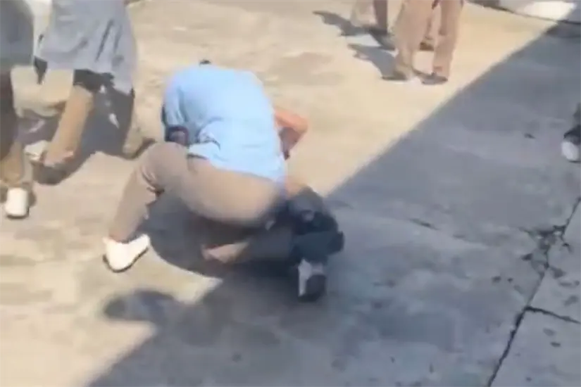 Dos alumnas de la Escuela Secundaria No. 5 de Tampico protagonizaron una pelea. Foto: Axel Hassel