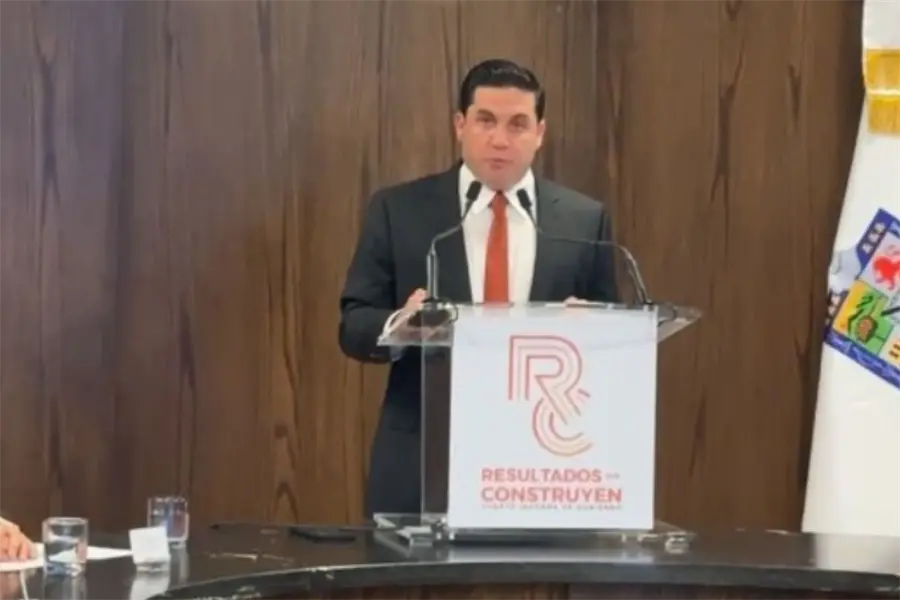 Raúl Cantú presenta su Cuarto Informe de Gobierno al Cabildo de Salinas Victoria