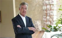 ¿Quién es el empresario que adquirió el 25% de Banamex?