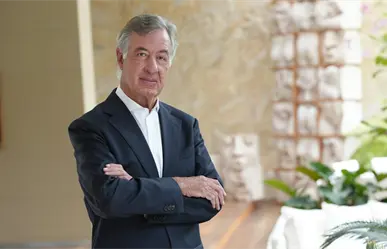 ¿Quién es el empresario que adquirió el 25% de Banamex?