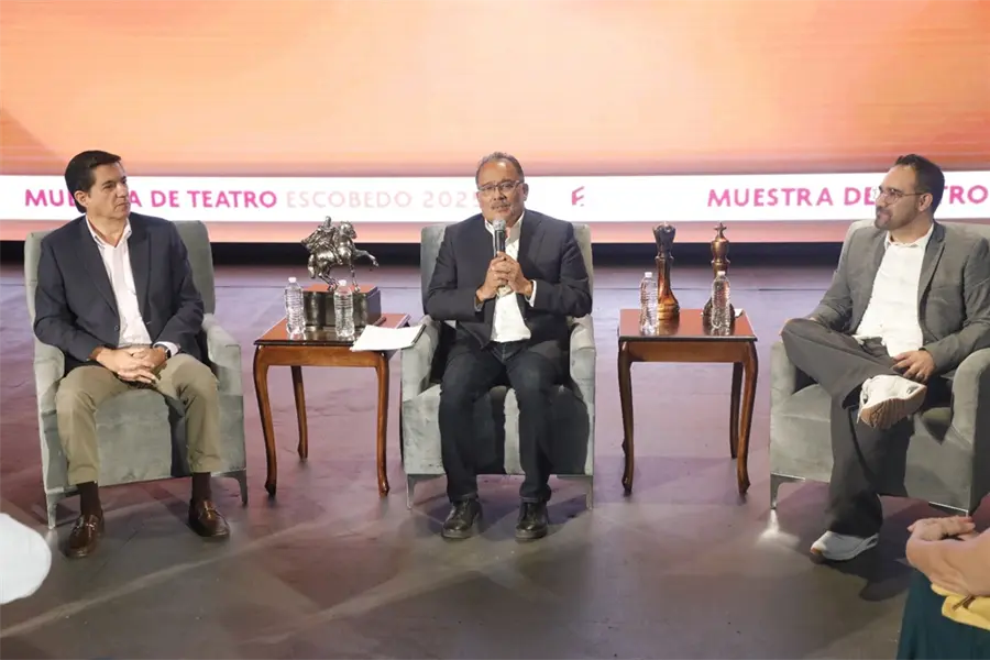 Andrés Mijes presenta Muestra de Teatro como motor de transformación social en Escobedo