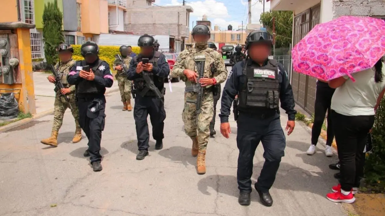 Autoridades de Edomex recuperan 60 casas tomadas por el grupo de los Los 300 en Ecatepec. Foto: digitalmex / Agencia de Noticias Independiente