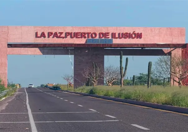 ¿Despilfarro en La Paz? PAN critica la puerta turística y pide sanciones