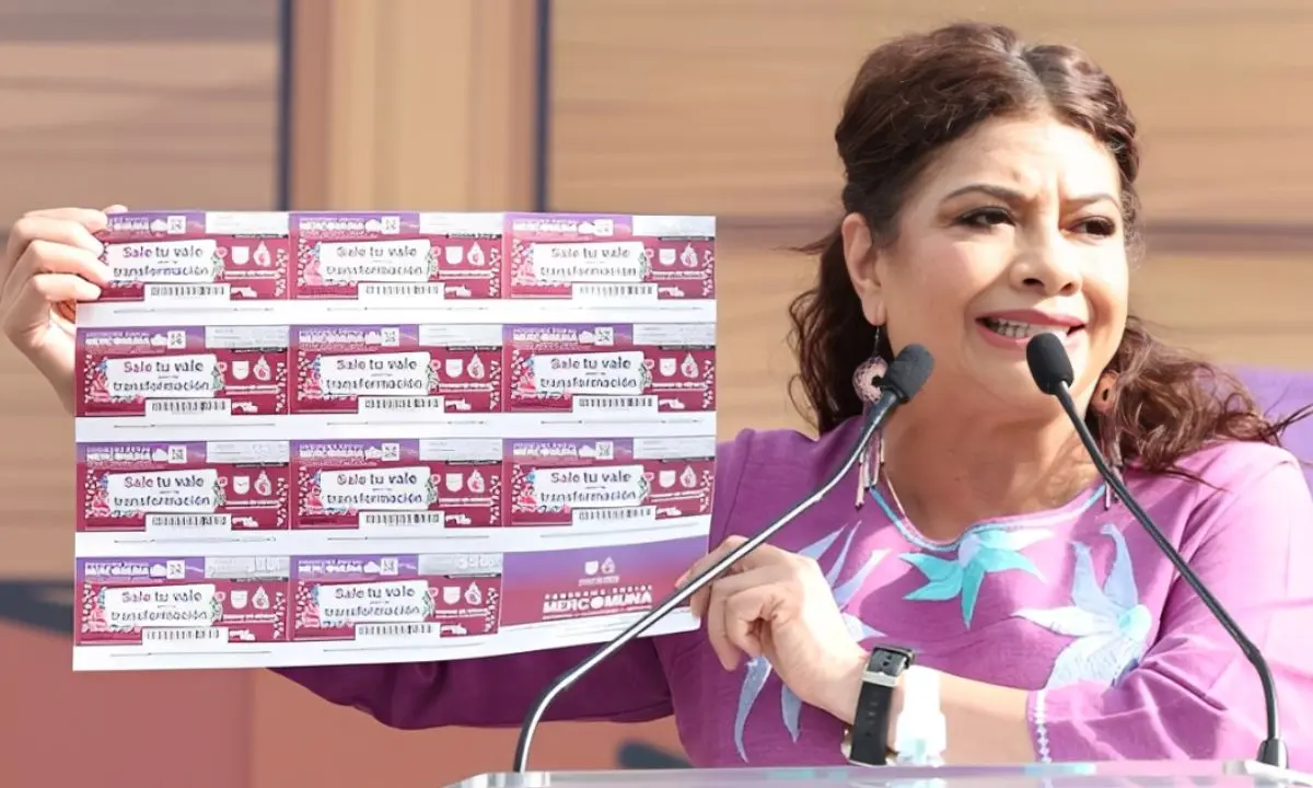 Evento de Clara Brugada, Mercomuna en Zócalo capitalino    Foto: Gobierno CDMX l Canva