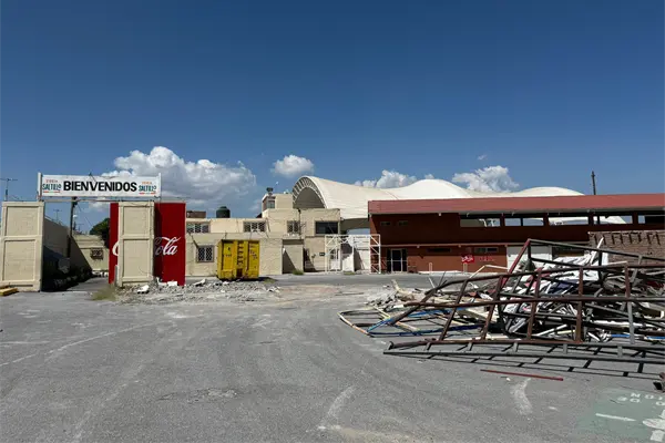 ¿Por qué demolieron la fachada del recinto de la Feria de Saltillo?