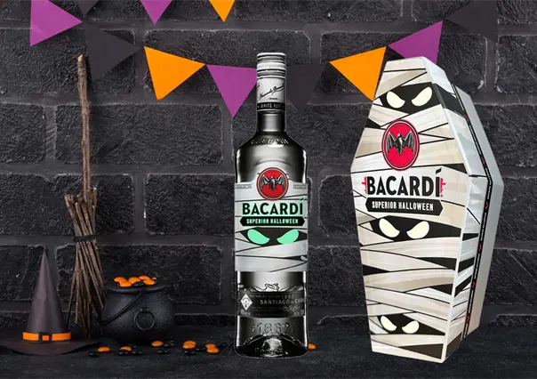 Halloween 2025: Bacardí sorprende con una botella que brilla en la oscuridad