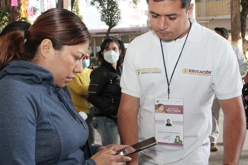 La beca Jóvenes Escribiendo el Futuro busca apoyar a estudiantes del Estado de México para que concluyan sus estudios superiores. Imagen: Especial