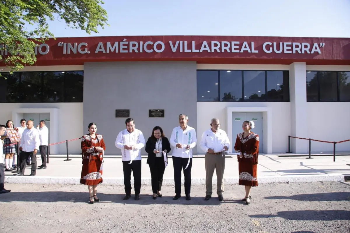 El gimnasio-auditorio de la Escuela Normal de Educadoras es una de las 950 obras realizadas junto al ITIFE: Miguel Ángel Valdez, secretario de Educación de Tamaulipas | Foto: gobierno de Tamaulipas