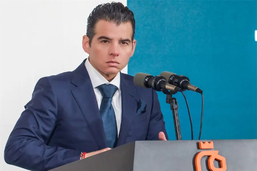 Miguel Ángel Flores asegura que Gobierno de Nuevo León no respalda reformas a la Constitución