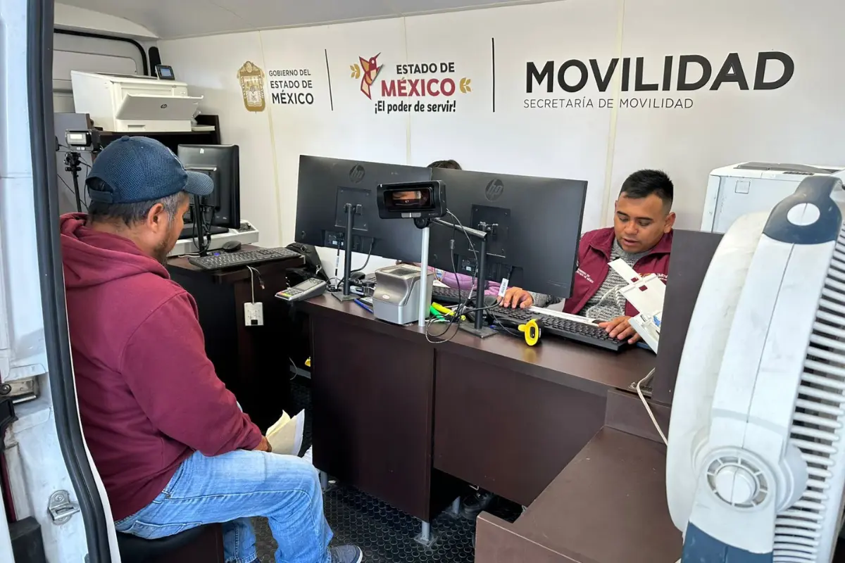 Unidad móvil para tramitar la licencia de conducir en Edomex. Foto: X (@SEMOV_Edomex)