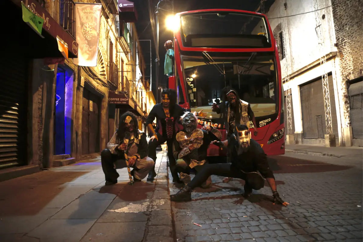 Turibús del Terror en CDMX. Foto: IA | Canva
