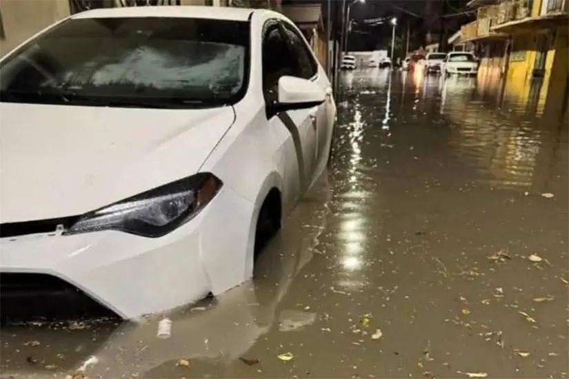 4 pulgadas de agua cayeron esta madrugada en Nuevo Laredo, Tamaulipas | Foto: FB