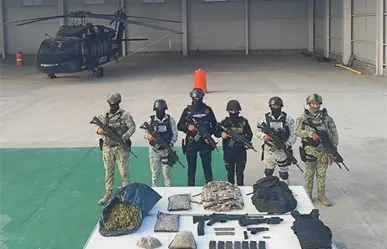 Drogas y armas decomisadas tras operativo en Monterrey