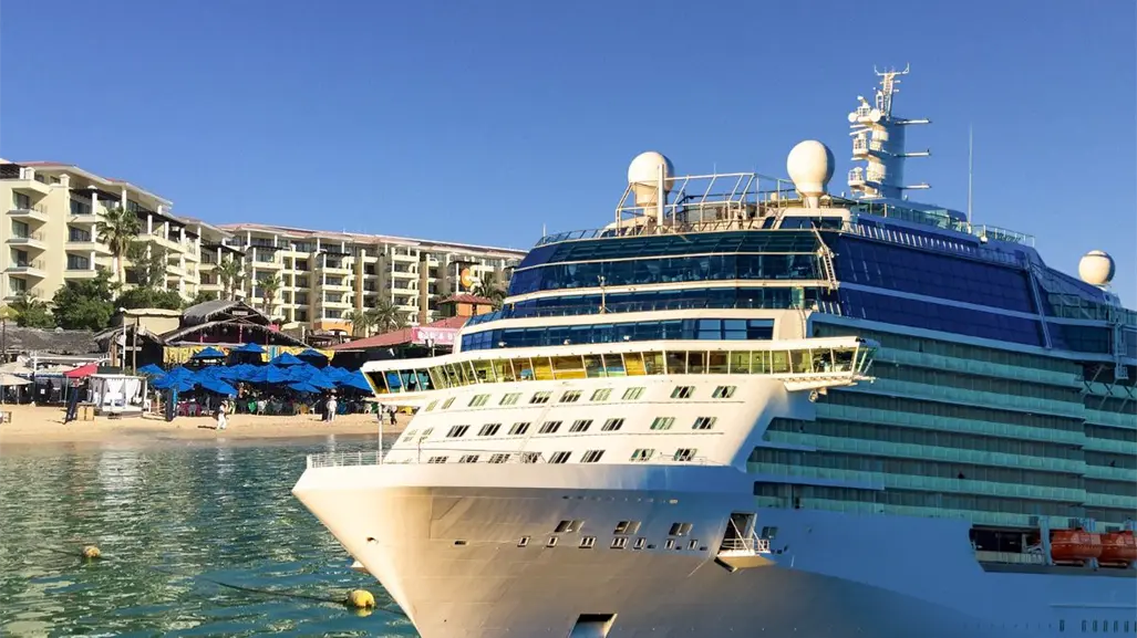 Descubre lo que ofrece un crucero en Cabo San Lucas