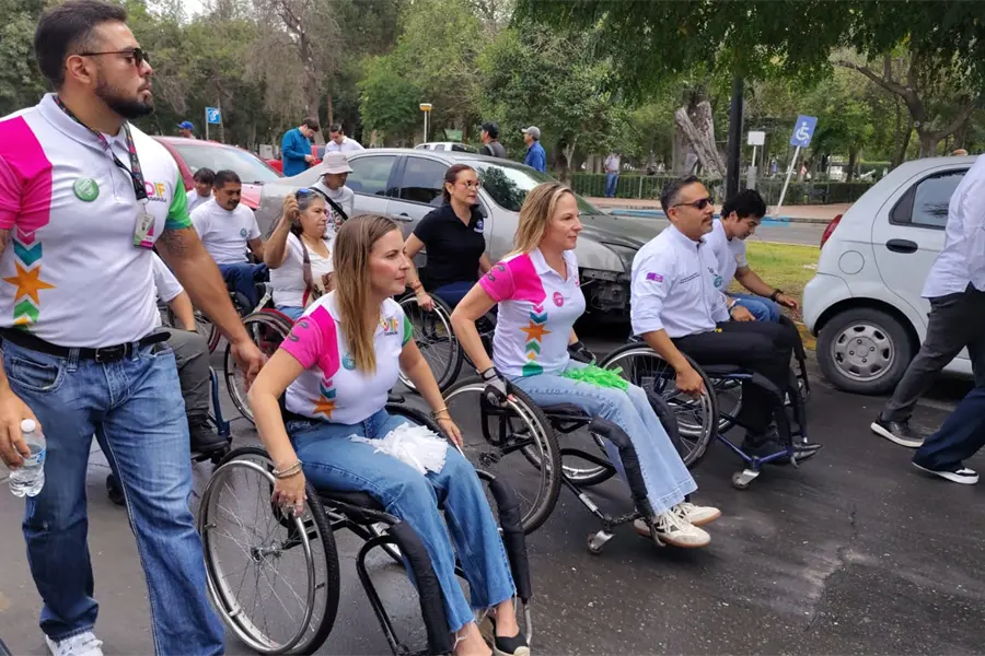 Rodada por la Inclusión del DIF Coahuila llega a las calles del centro de Saltillo 