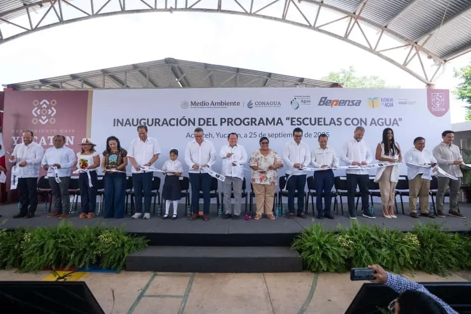 Supervisan estrategia "Escuelas con Agua" en Acanceh para garantizar acceso agua