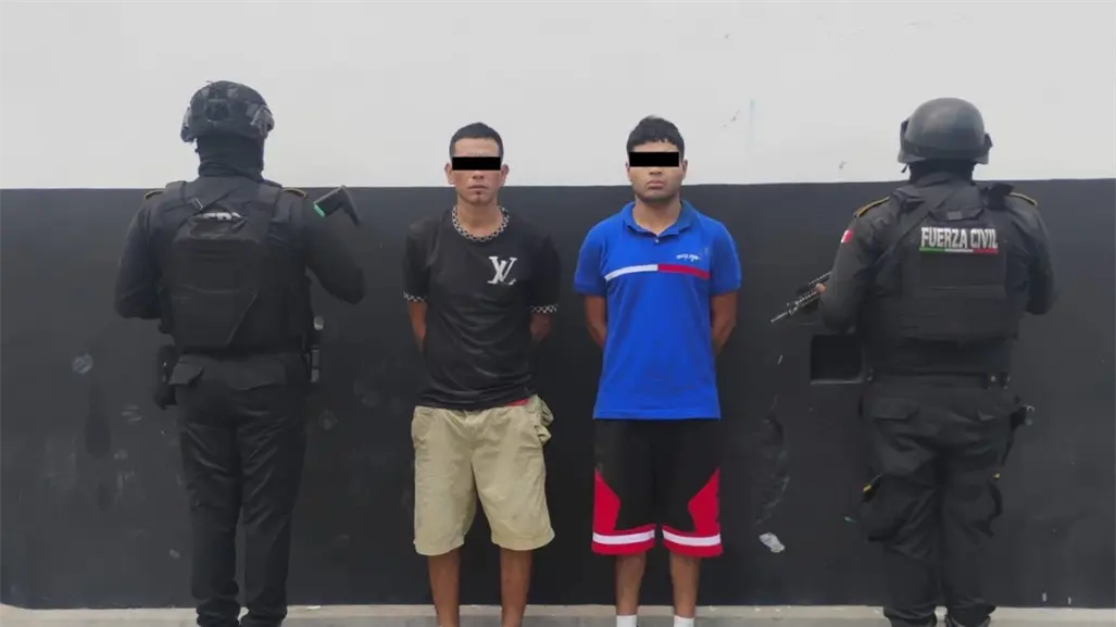 Caen 2 hombres armados en persecución en Monterrey