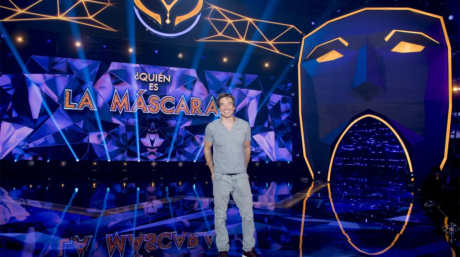 En el foro 5 de la fábrica de sueños ya están grabando la nueva temporada del programa ¿Quién es la máscara? (FOTOS: Cortesía Televisa Univisión)