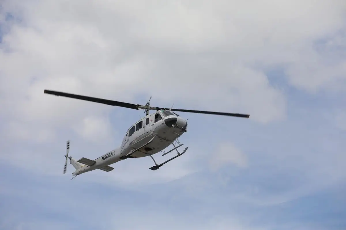 El helicóptero de Protección Civil Nuevo León realizó el traslado urgente de pulmones. Foto: Facebook Erik Cavazos Cavazos