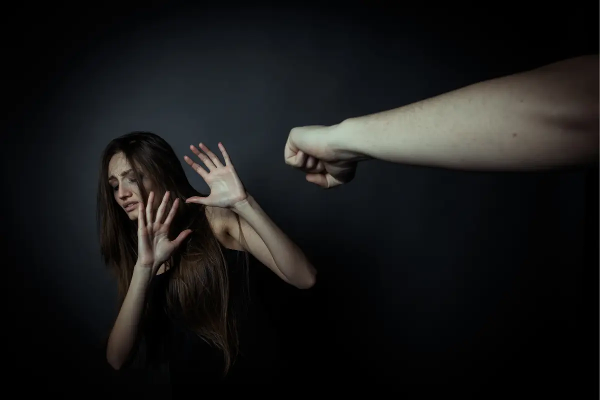 La diputada propuso reformar la Ley de Acceso de las Mujeres a una Vida Libre de Violencia en Tamaulipas. Foto: Freepik