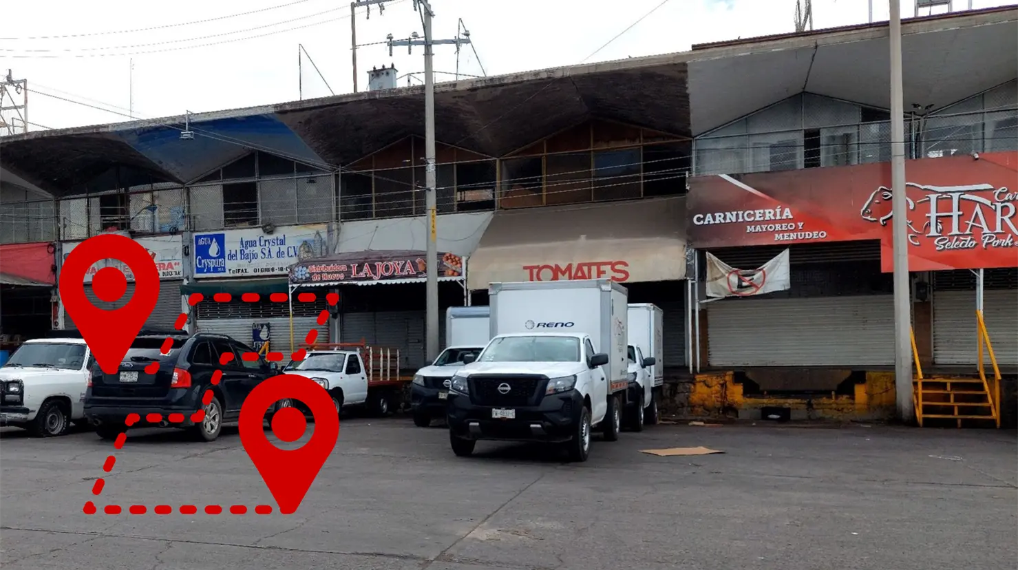El Mercado de Abastos tiene dos accesos por donde podrás entrar fácilmente a hacer tus compras. Foto: Especial.