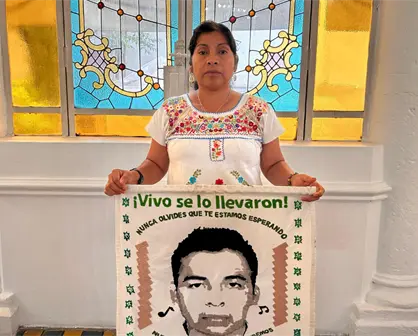 "Con vida se los llevaron y con vida los queremos": 11 años de Ayotzinapa en la CDMX