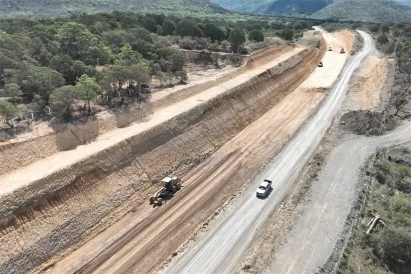 Construcción de la carretera Mante- Ocampo- Tula. Foto: Daniel Espinoza