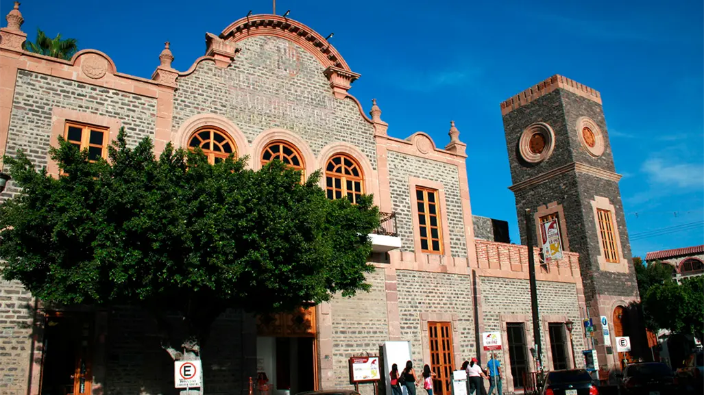El edificio del Centro Histórico de La Paz que nació en el Centenario de la Independencia de México