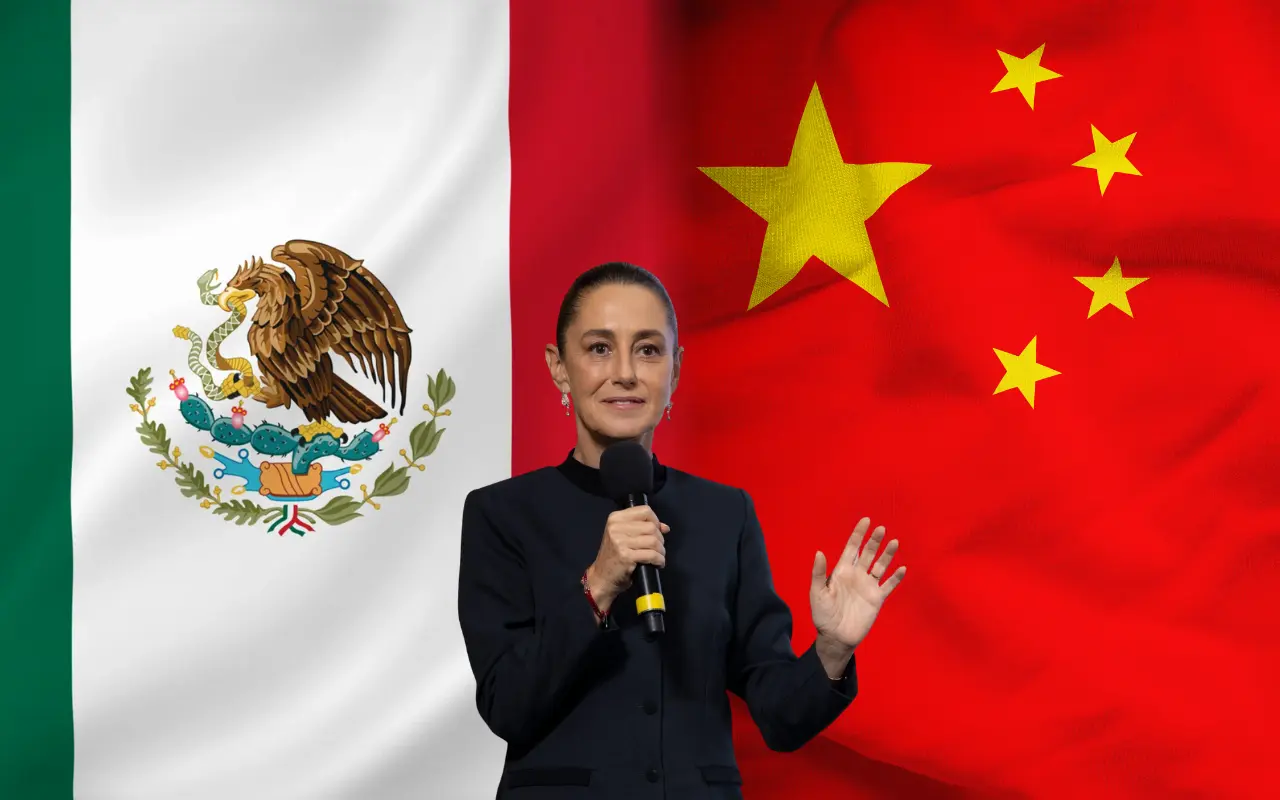 Claudia Sheinbaum, y banderas de México y China. Foto: Presidencia de la República / Canva