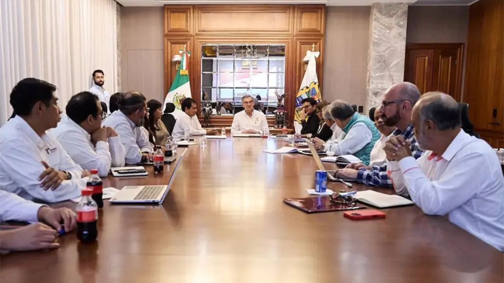 Américo Villarreal supervisa avances de planta de combustible limpio en Tamaulipas