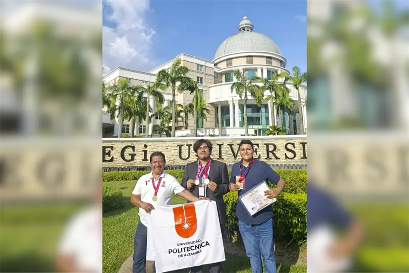 Víctor Manuel Casarez Medina y Luis Javier López Orta, de la Universidad Politécnica de Altamira, obtuvieron la medalla de oro en el WICE 2025. Foto: Carlos García