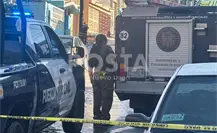 Balacera en zona norte de Monterrey deja carros y casa dañados