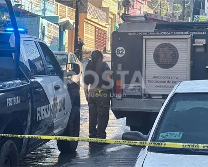 Balacera en zona norte de Monterrey deja carros y casa dañados
