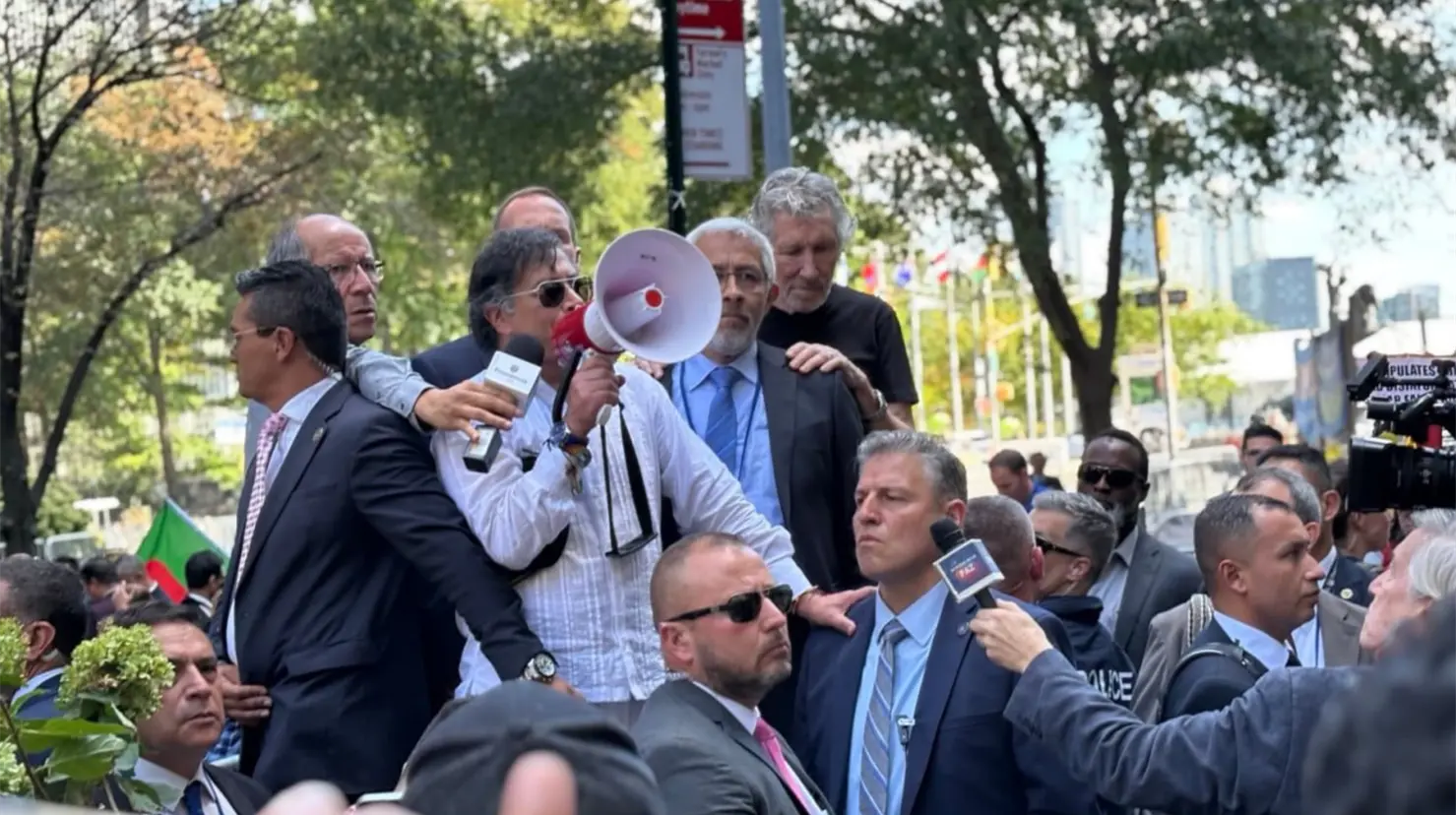 Gustavo Petro se une a manifestación en Nueva York contra Netanyahu. Foto: X (@Palestinahoy01)