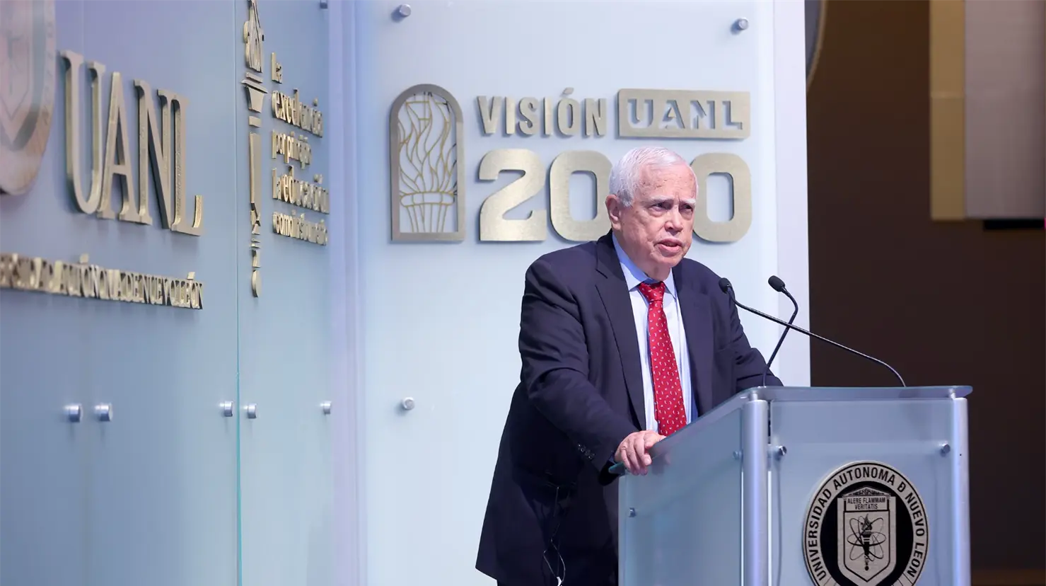 Nobel de Economía reflexiona en la UANL sobre habilidades y movilidad social. Foto: UANL.