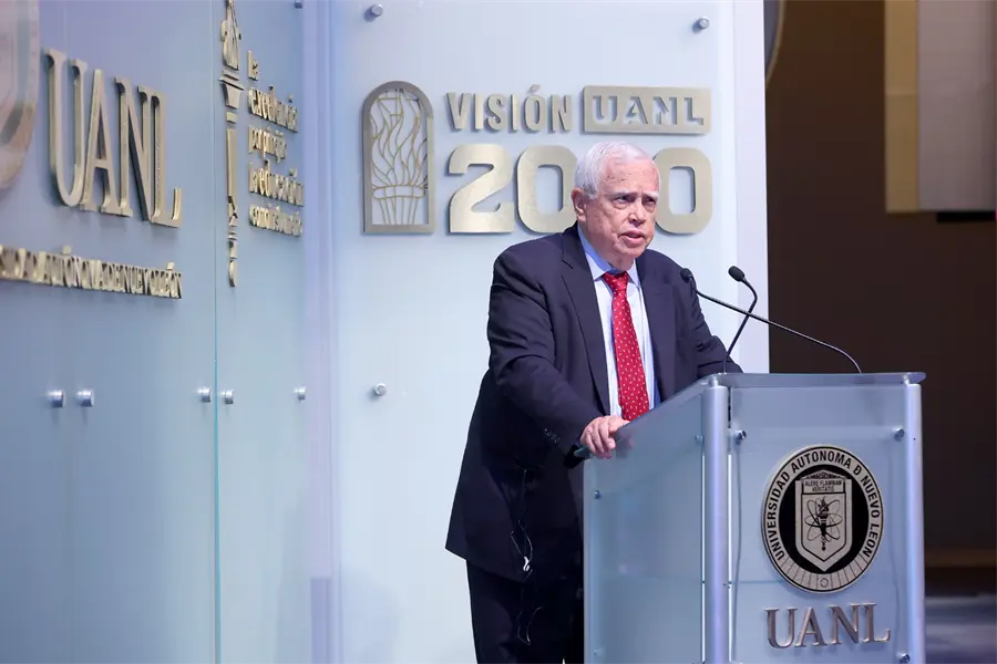 Nobel de Economía James Heckman reflexiona sobre movilidad social en la UANL