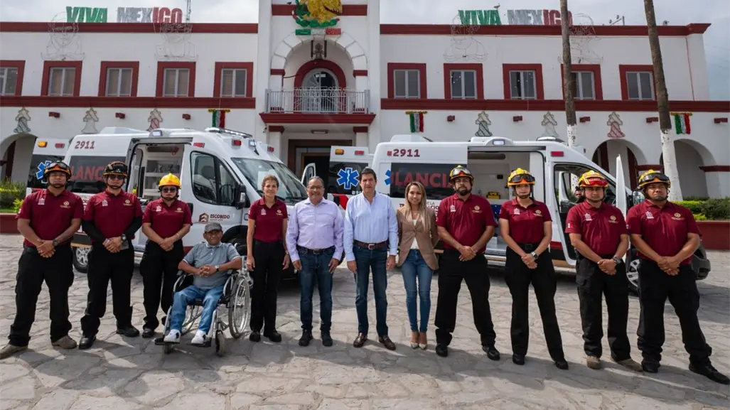 Gobierno de Escobedo fortalece atención a emergencias con nuevas unidades y vestimenta para paramédicos