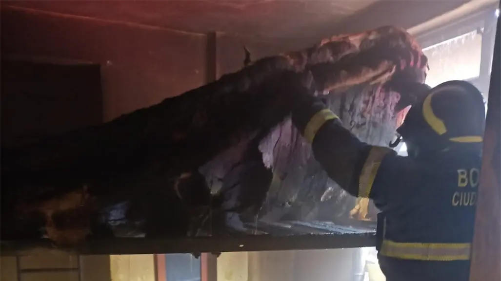 Incendio en Iztapalapa: una persona herida por quemaduras en Santa Martha Acatitla