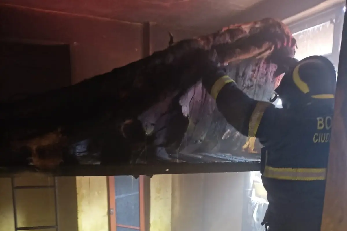 Se registró incendio en Iztapalapa. Foto: X @Bomberos_CDMX