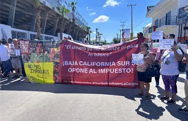 Manifestaciones marcan la visita de Claudia Sheinbaum a La Paz