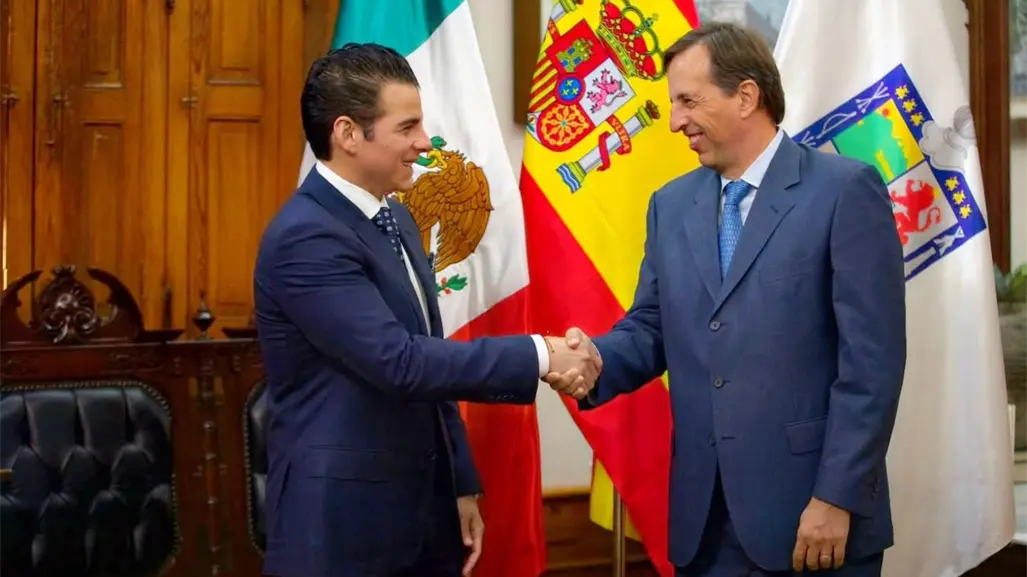 Miguel Flores y Cónsul General de España estrechan lazos en Nuevo León