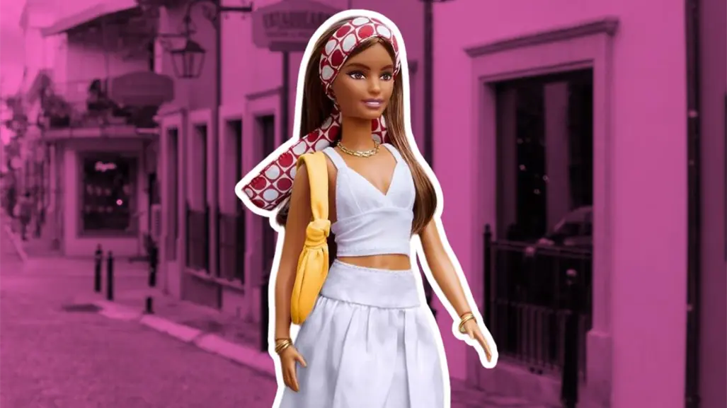 Barbie sorprende en Barrio Antiguo antes de su show en Monterrey