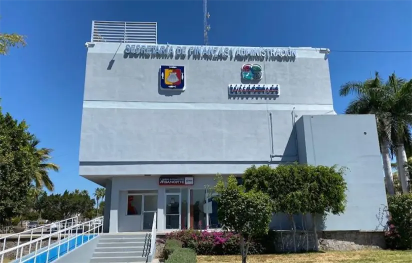 Opciones seguras de pago: presencial o en línea, para que tu vehículo cumpla con la revisión anual. Foto: Secretaría de Finanzas y Administración de Baja California Sur