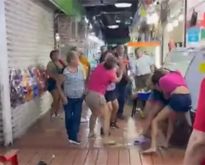 VIDEO | Captan pelea entre mujeres en el Mercado Juárez