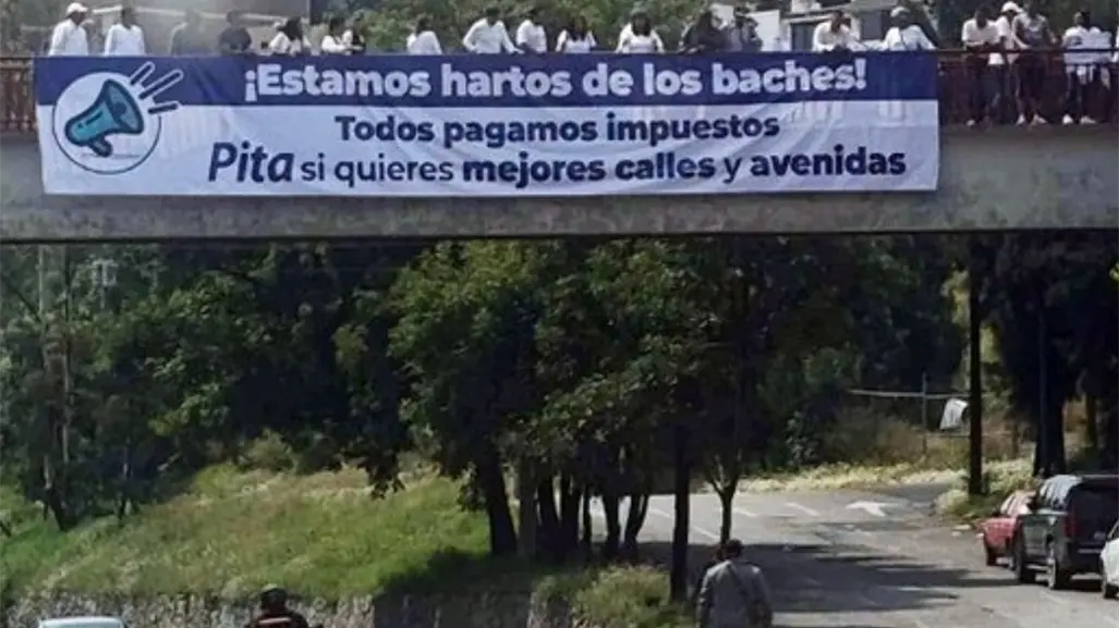 Afectaciones por baches en Periférico Norte: protesta por abandono vial en Edomex