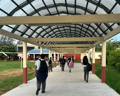 Alumnos del CBTis 103 de Tamaulipas desvisten y exhiben en redes a compañero