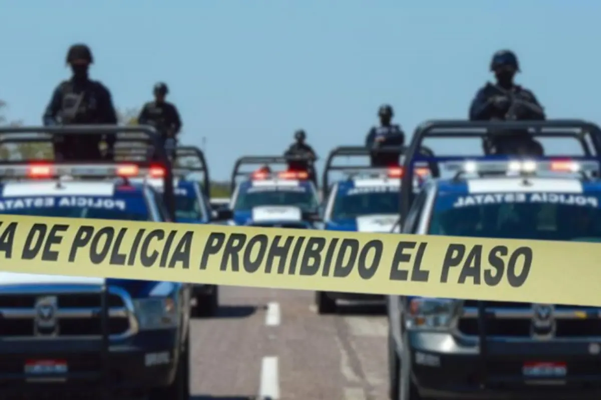 Los cuerpos de seguridad se movilizaron a los lugares donde ocurrieron los homicidios para asegurar las zonas. Foto: PGJE BCS